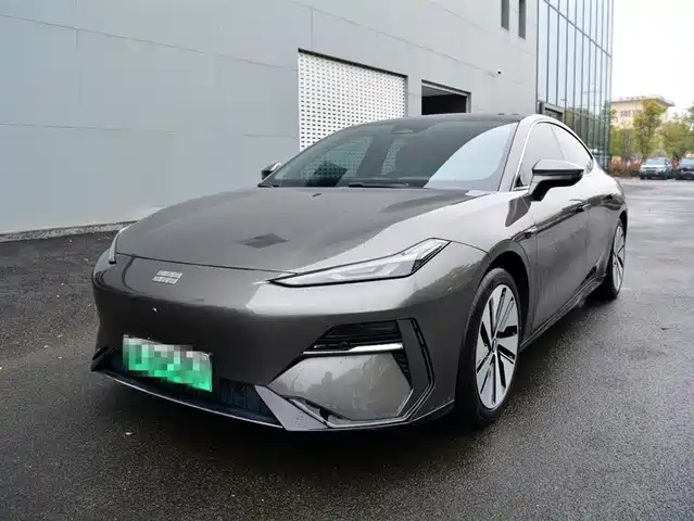 geely-galaxy galaxy-e8