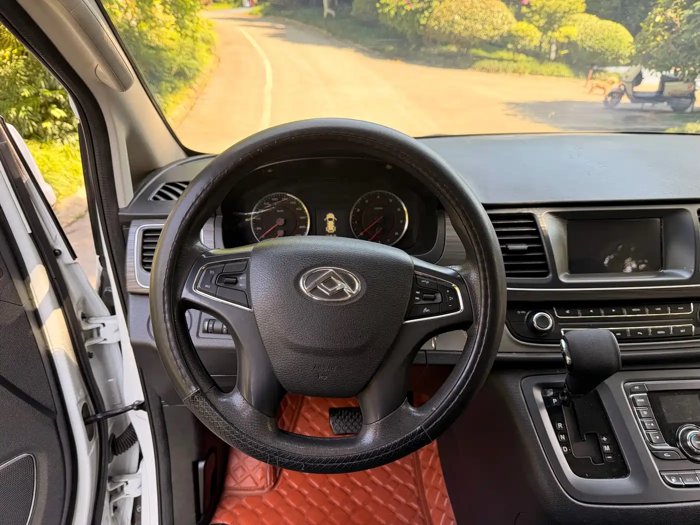 SAIC Maxus Maxus G10 2019 PLUS 2.0T Auto Elite China VI фото 14