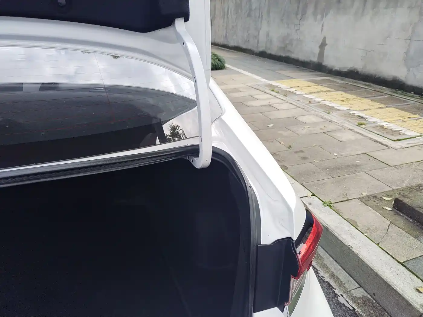 Toyota Corolla 2023 1.2T Pioneer Edition фото 15