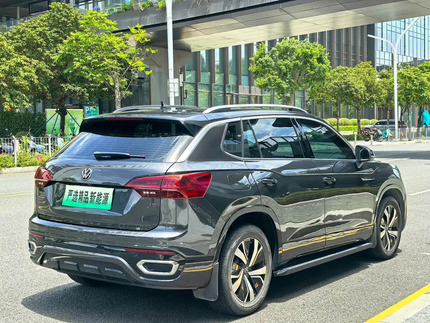 Volkswagen Tayron GTE Plug-in Hybrid 2022 1.4T Premium фото 23