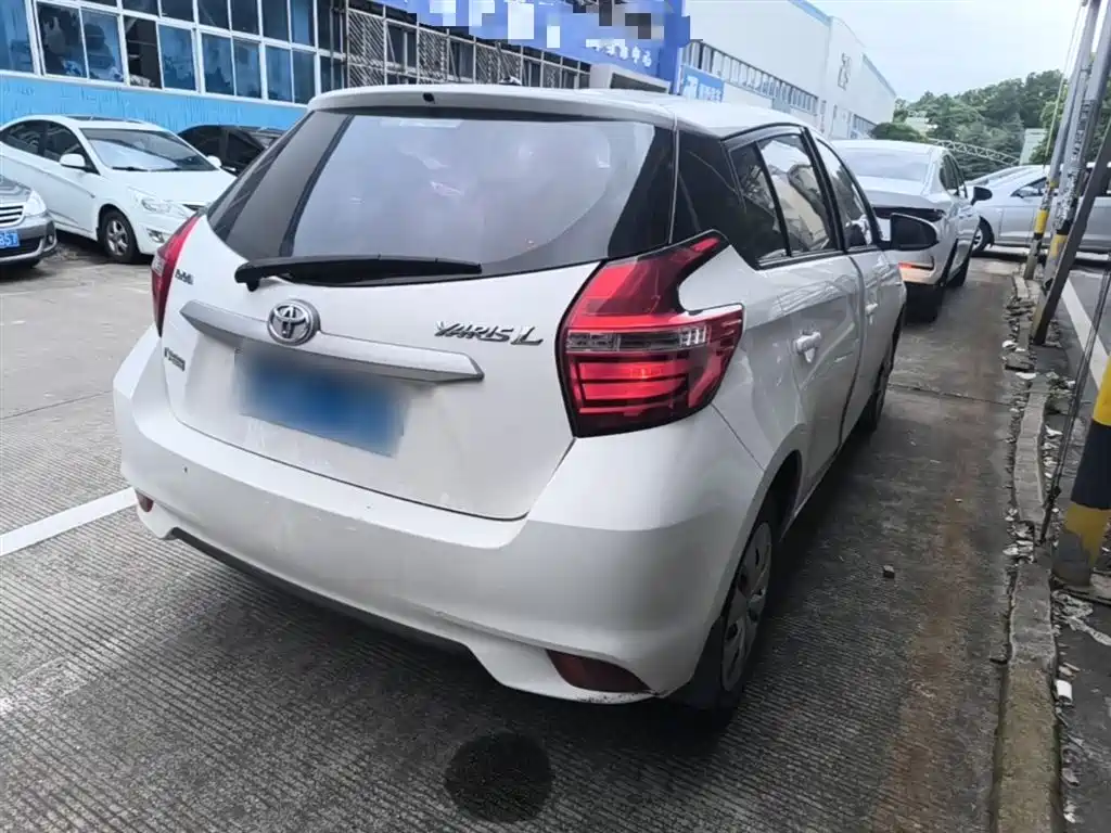 Toyota YARiS L Zhi Xuan 2016 Facelift 1.5E CVT Charming Edition фото 7