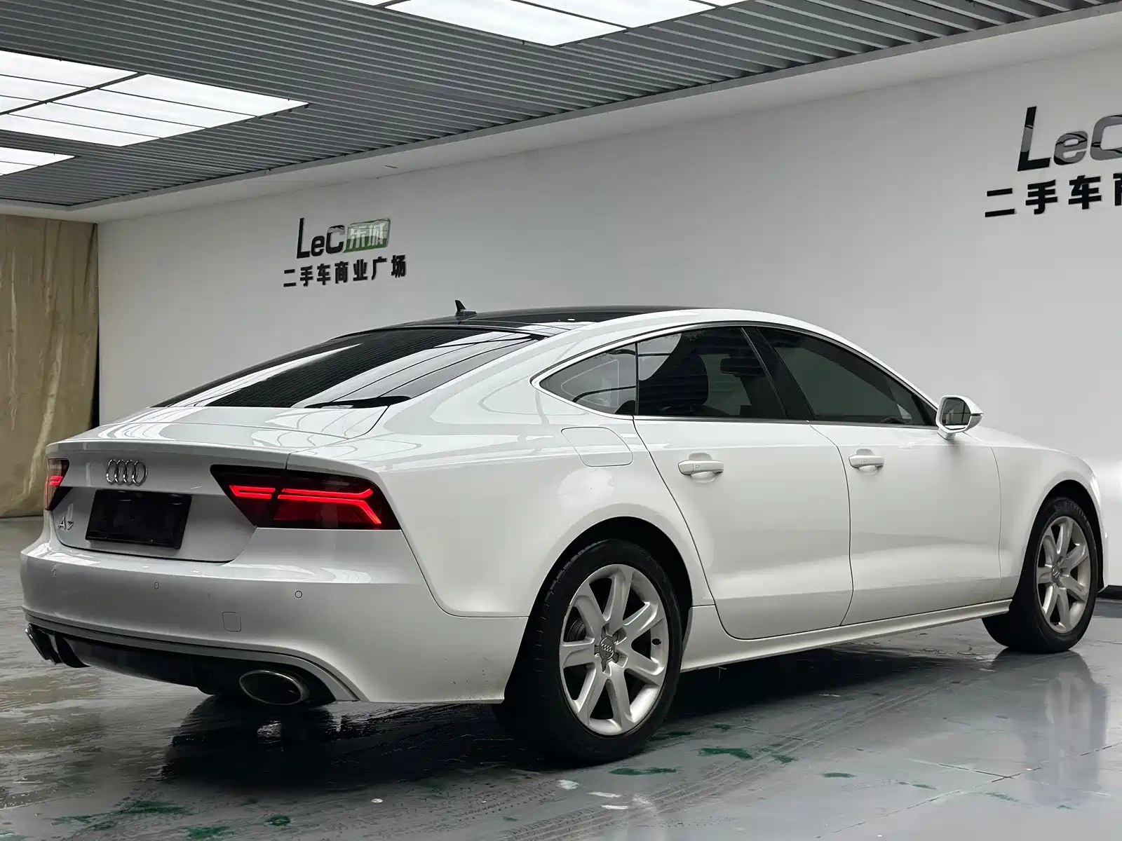 Photo 6 - Audi A7