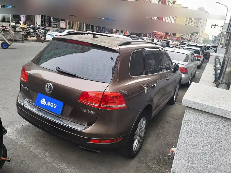 Фото 3 - Volkswagen Touareg