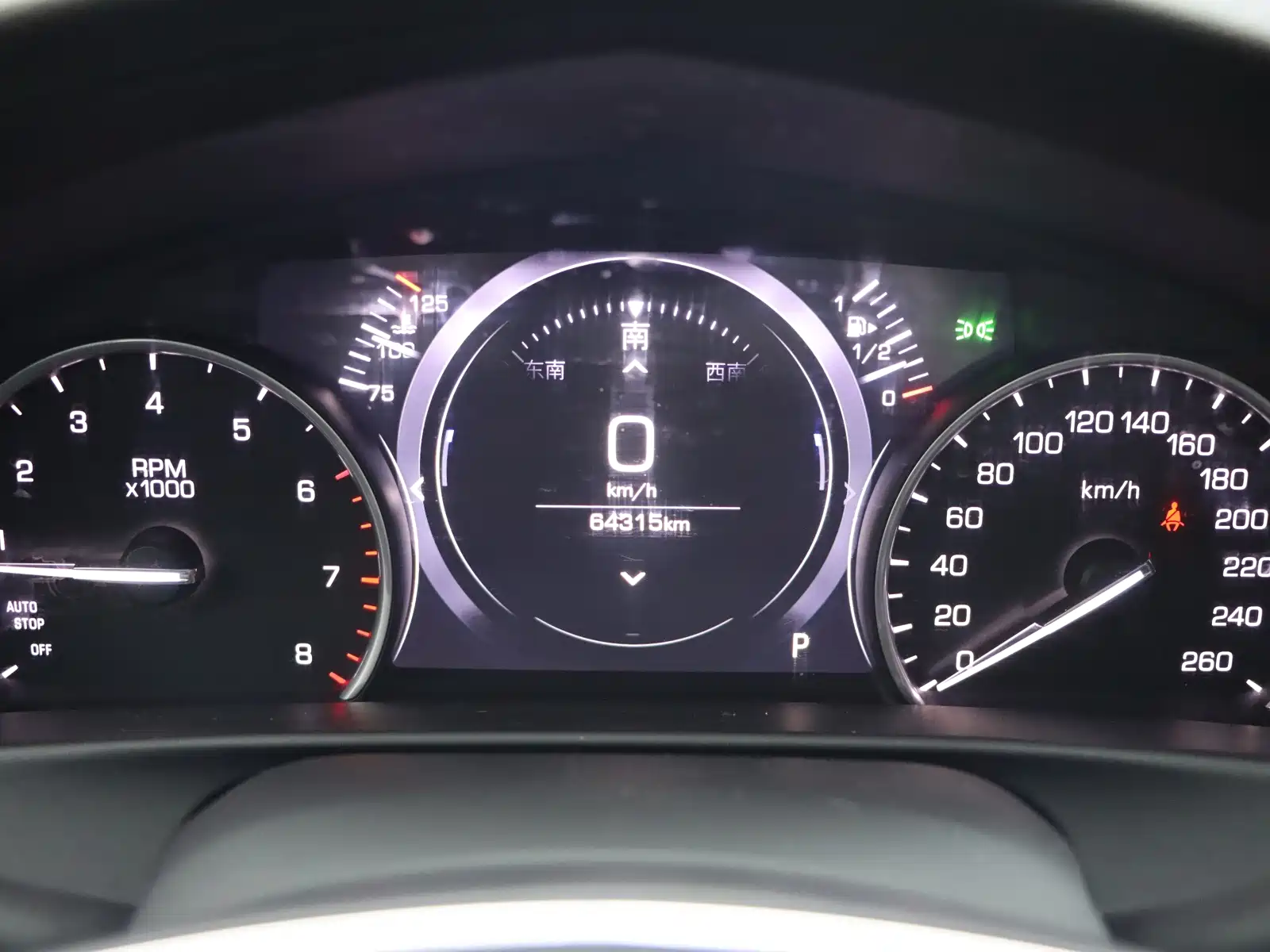 Фото 17 - Cadillac CT6