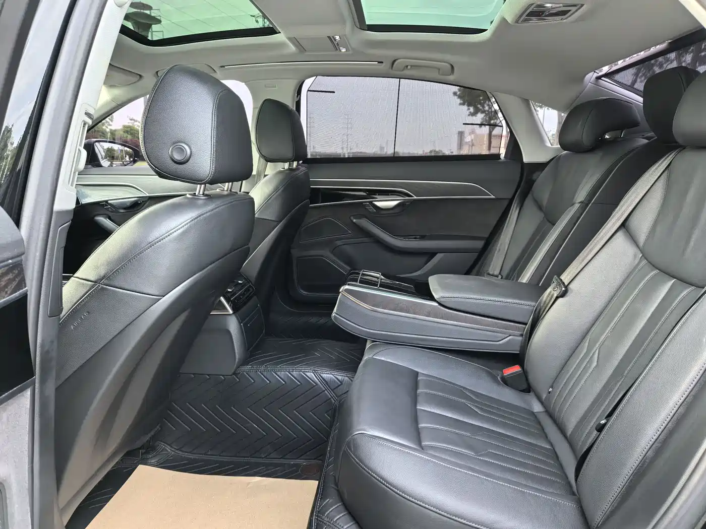 Audi A8 2018 A8L 55 TFSI quattro Launch Elite фото 7