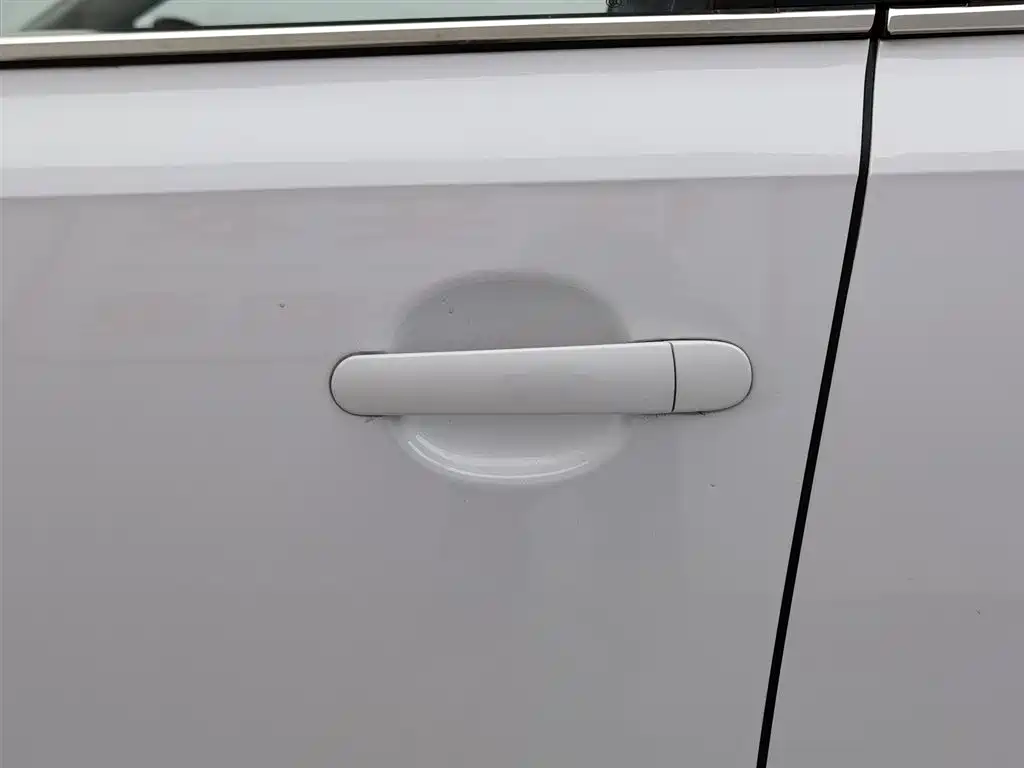 Volkswagen Sagitar 2015 1.6L Manual Fashion фото 18