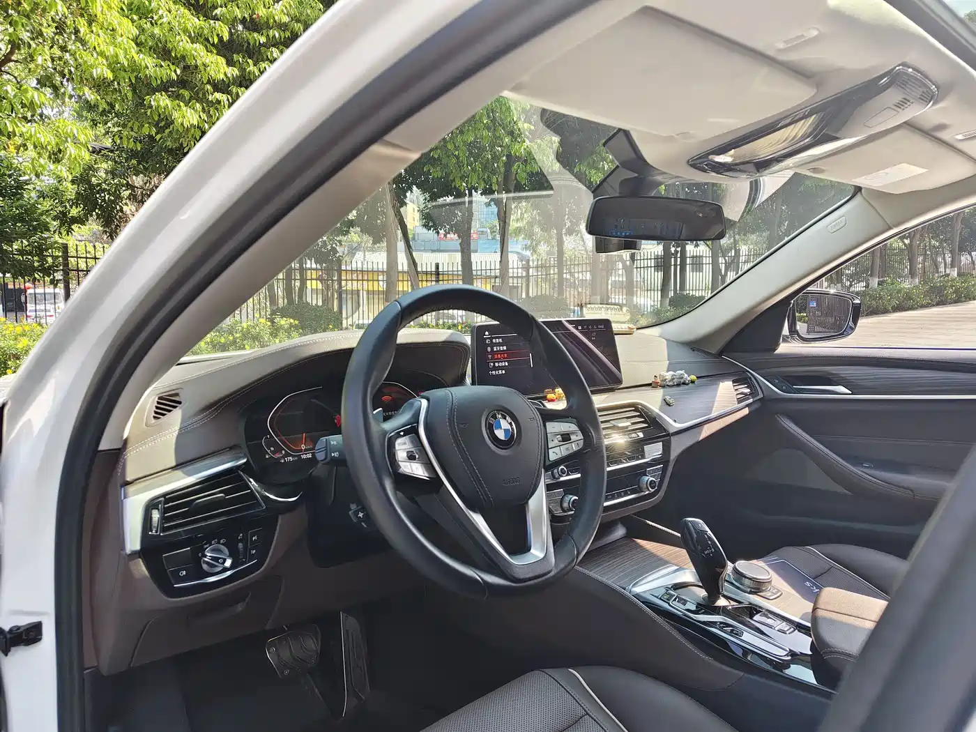 BMW 5 Series 2021 Facelift 530Li Leading M Sport Package фото 10