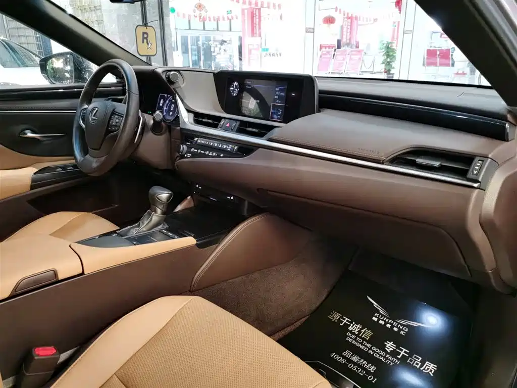 Lexus ES 2018 200 Excellence Edition China V фото 13