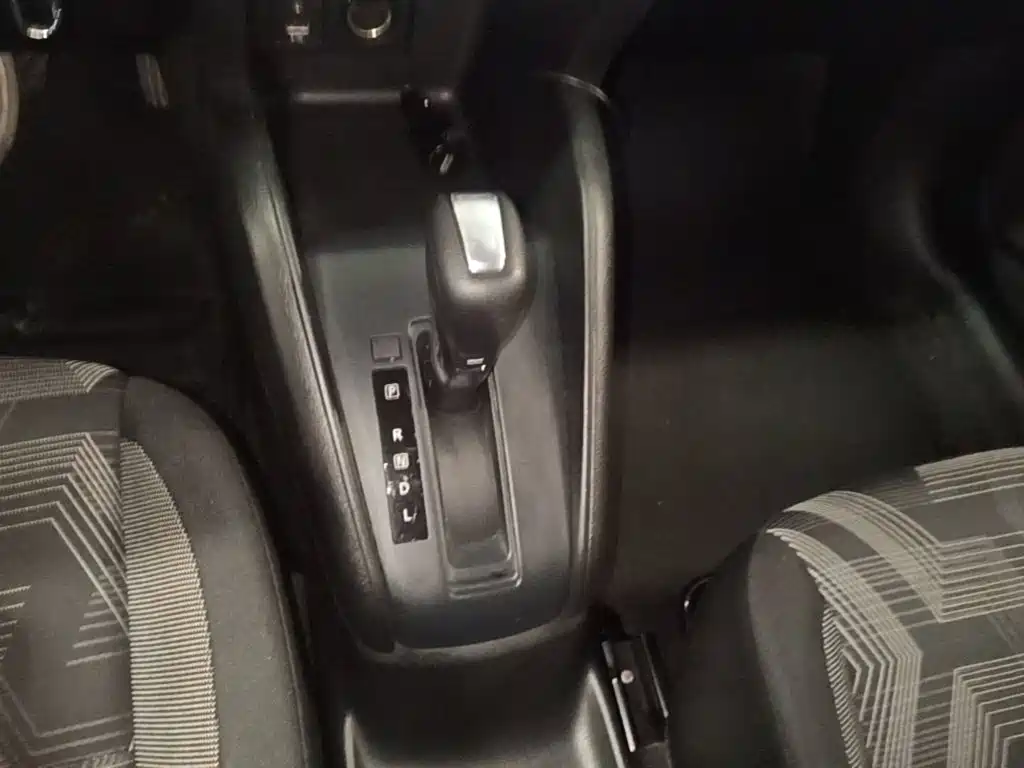 Nissan Kicks 2018 2017 1.5L CVT Cool Edition