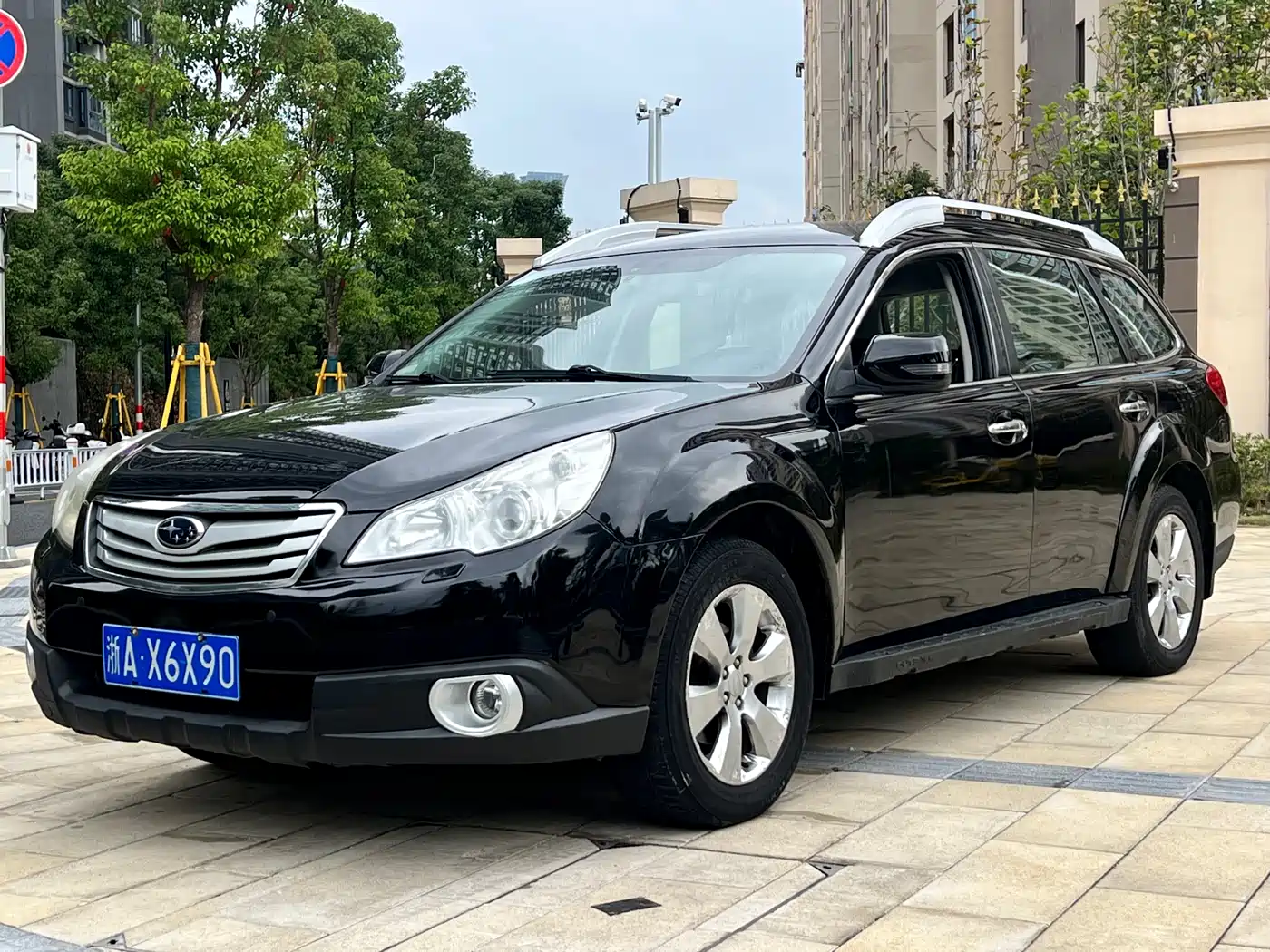 Subaru Outback 2010 2.5i Luxury