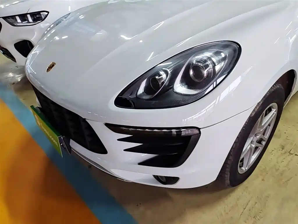 Porsche Macan 2017 Macan 2.0T фото 24