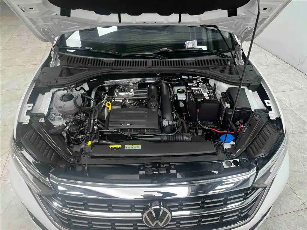 Volkswagen Sagitar 2023 Model Year 200TSI DSG Surpass Edition фото 20