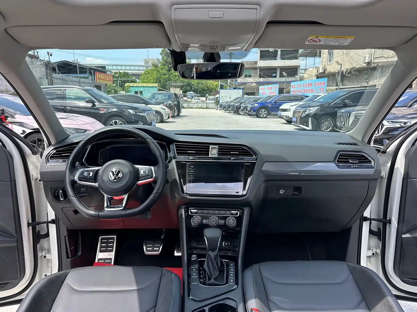 Volkswagen Tiguan L 2021 330TSI Automatic 2WD R-Line Premium фото 9