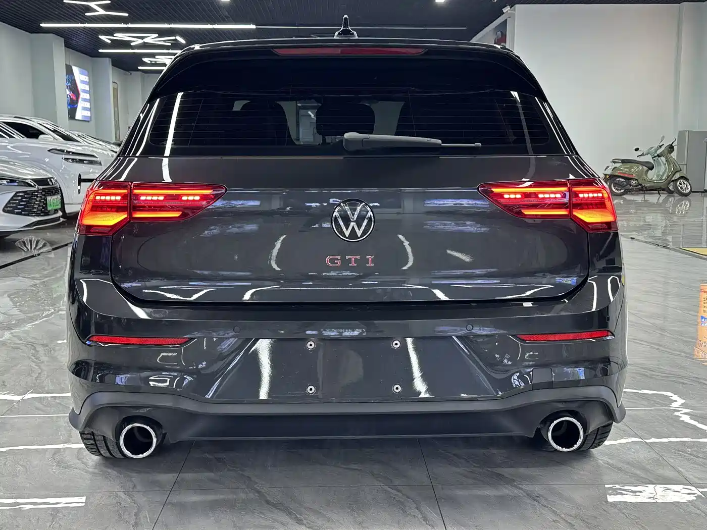 Volkswagen Golf GTI 2021 380TSI DSG GTI фото 4