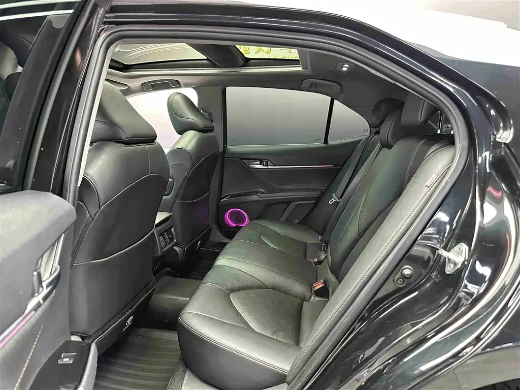 Toyota Camry 2019 2.5G Luxury Edition China VI фото 6