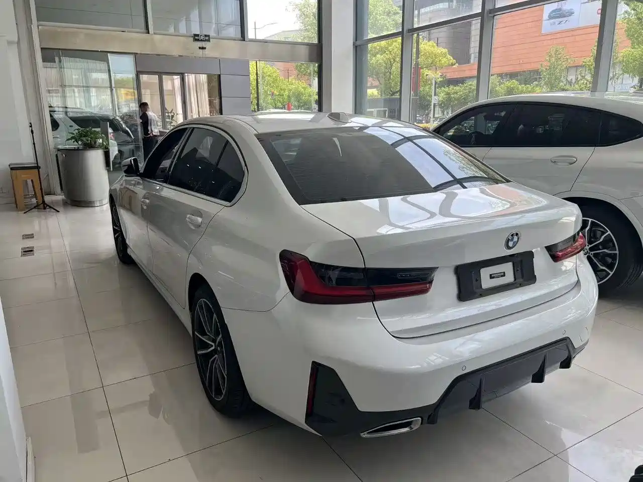 BMW 3-SERIES