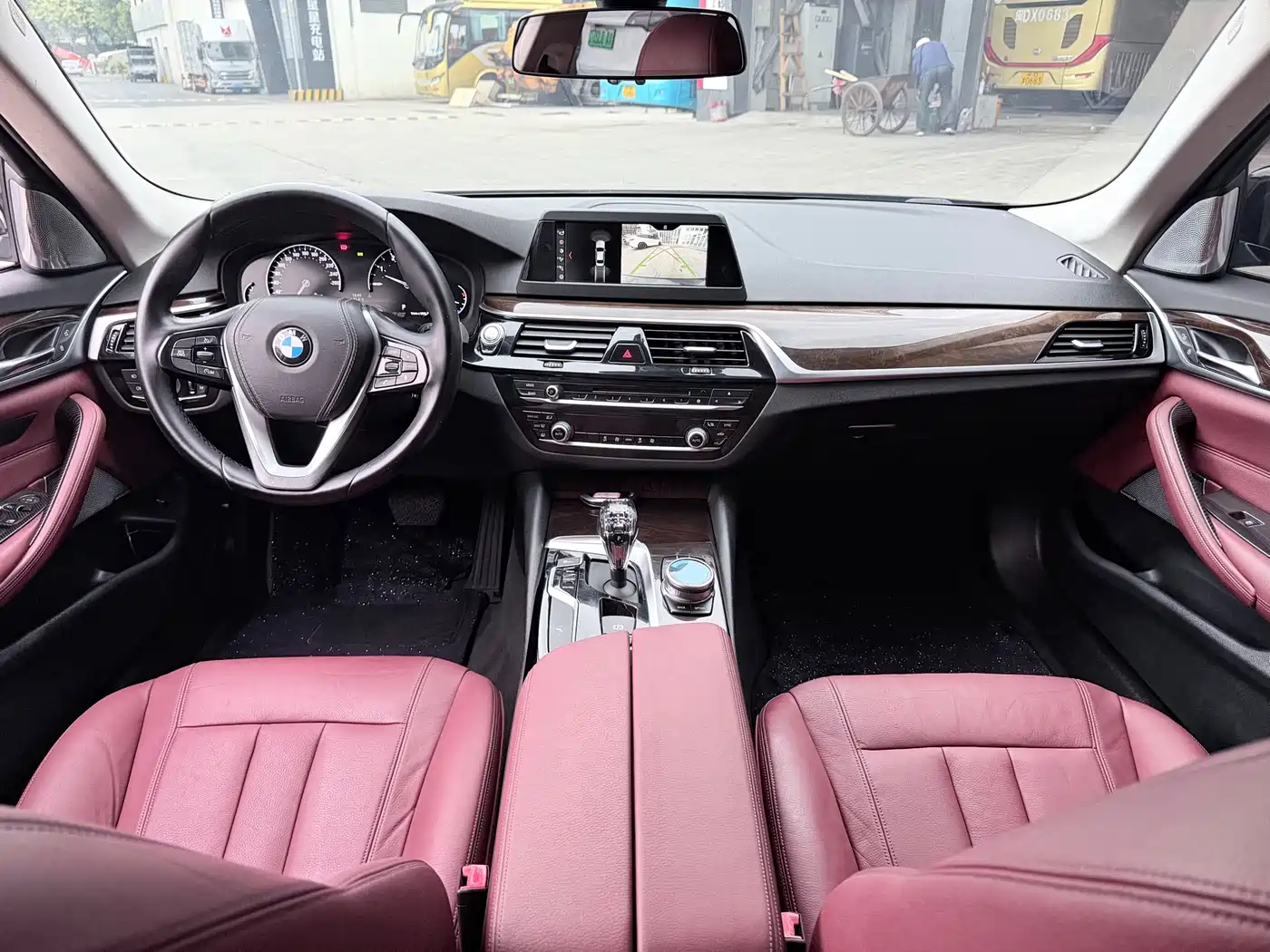 BMW 5 Series 2018 528Li Launch Special Edition фото 7