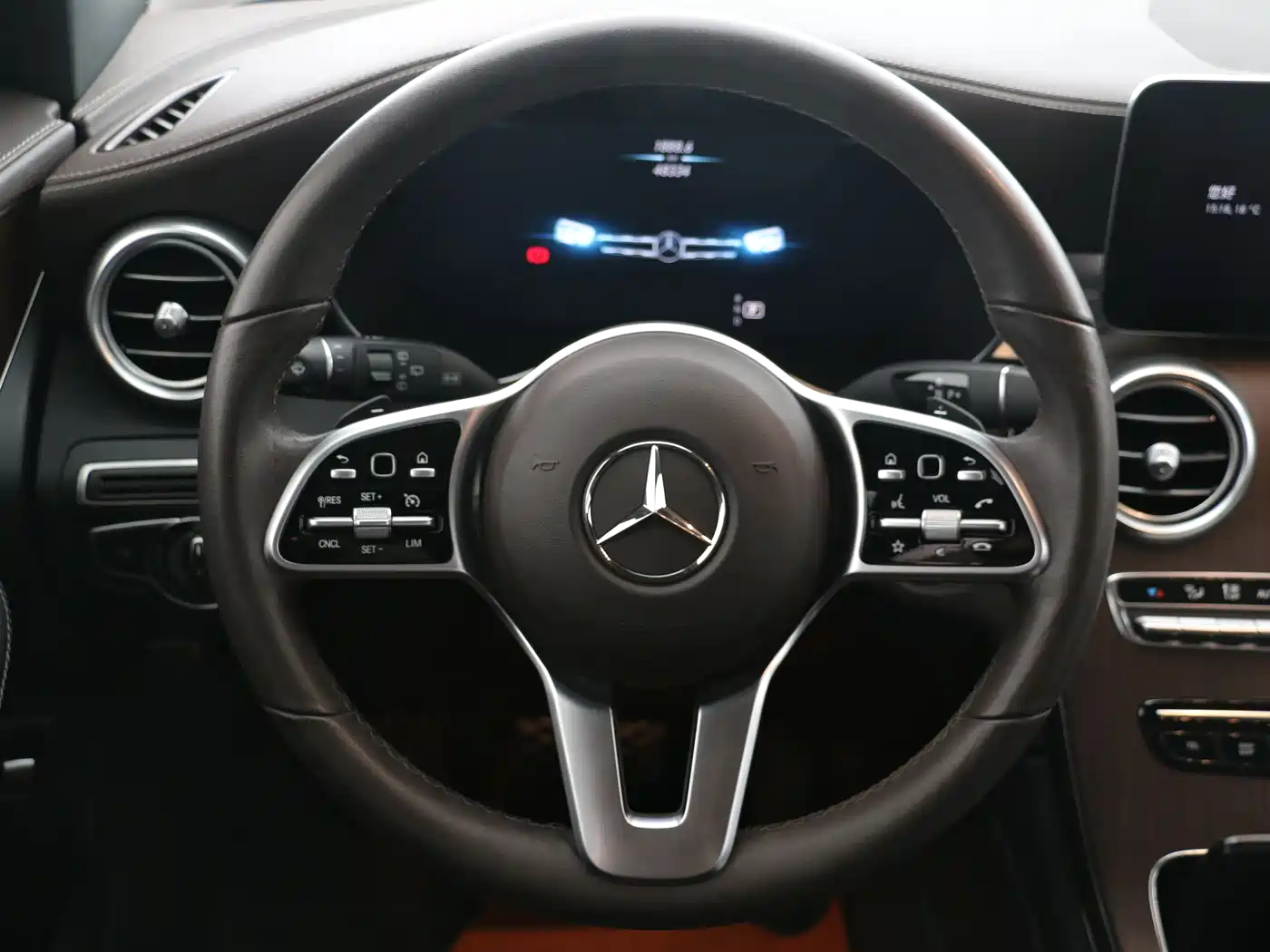 Mercedes-Benz GLC 2020 GLC 300 L 4MATIC Dynamic фото 8