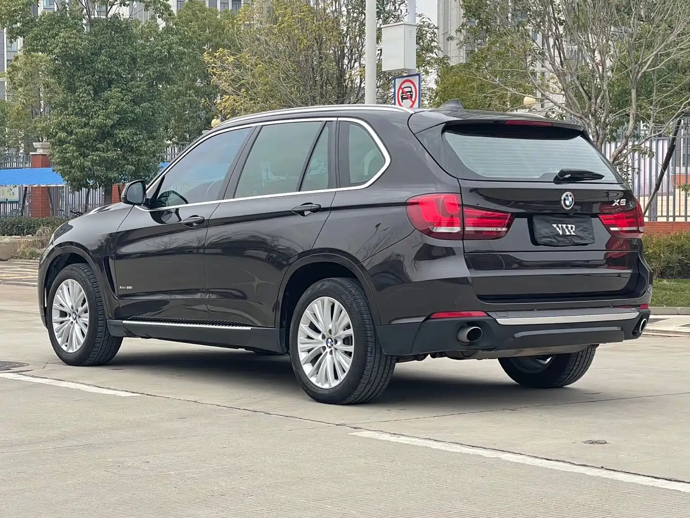 Photo 9 - BMW X5 (Import)