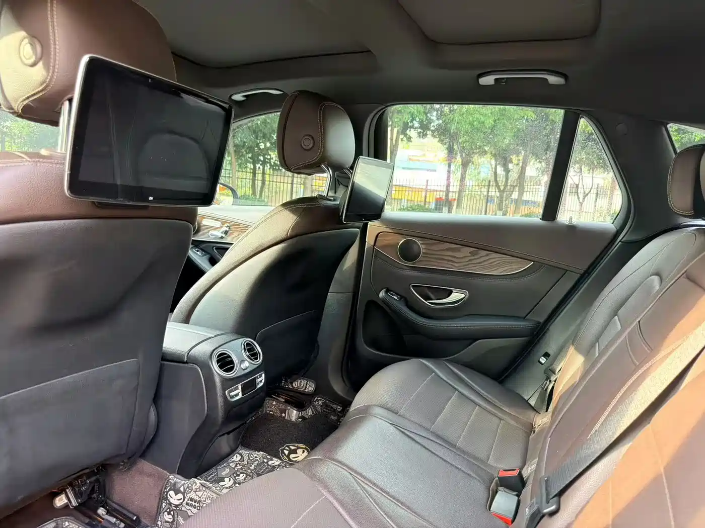 Mercedes-Benz GLC 2018 GLC 300 4MATIC Dynamic фото 12