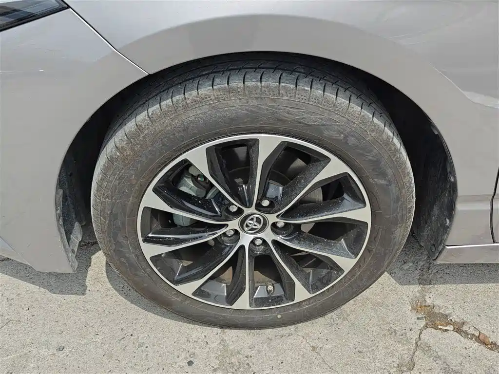 Toyota Avalon 2023 2.5L Luxury Edition фото 25