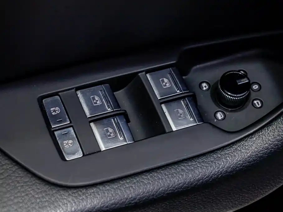 Audi A6L 2023 45 TFSI Premium Selection Elegance фото 24