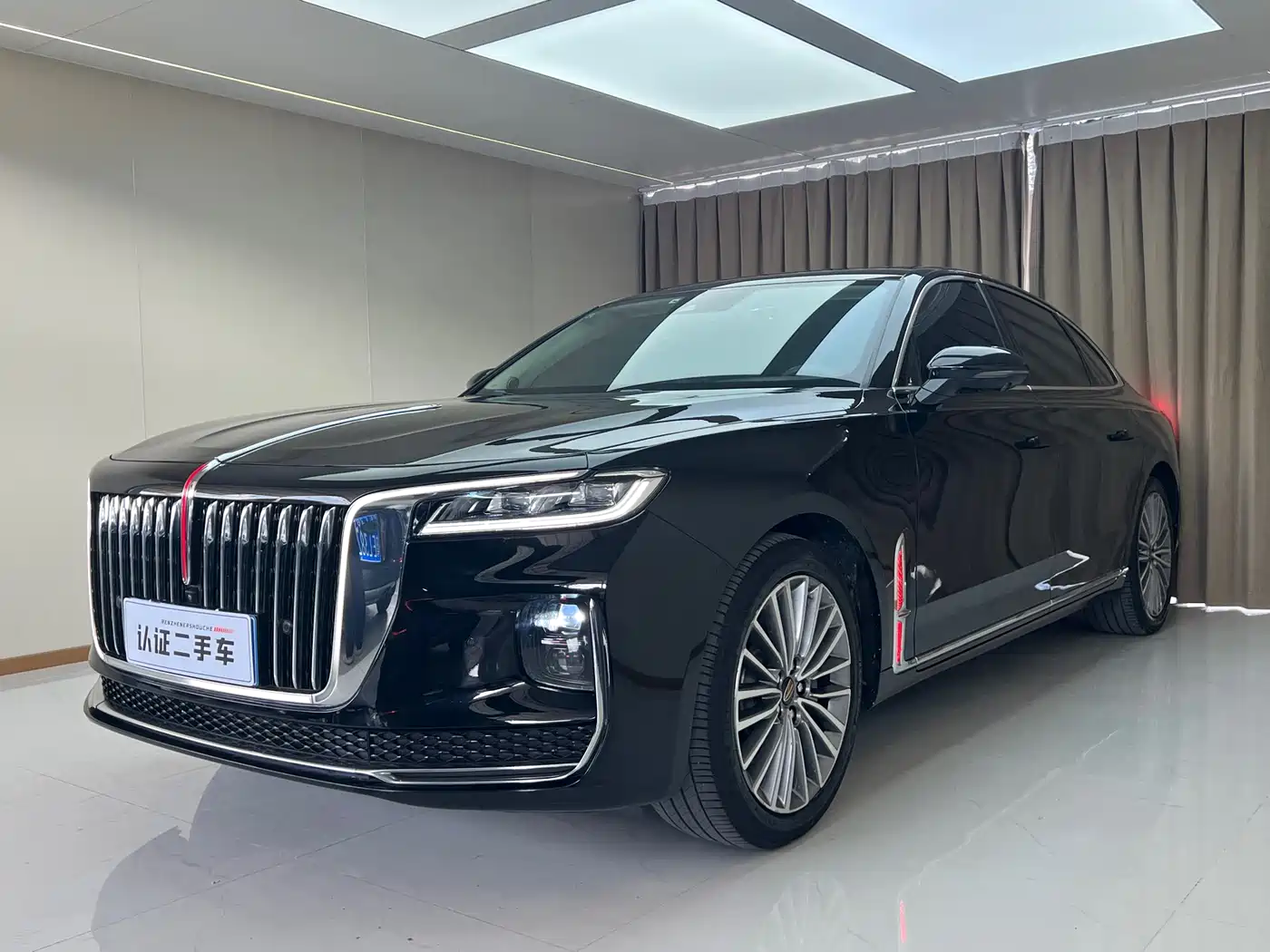 Hongqi H9 2022 2.0T Smart Connect Flag Enjoy Edition