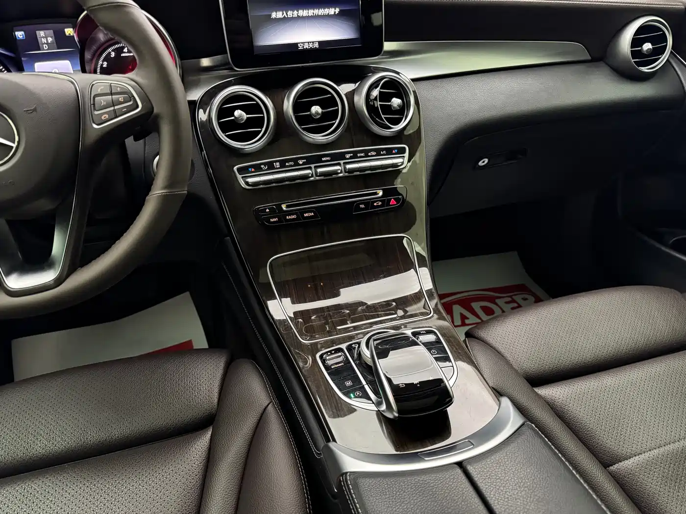 Mercedes-Benz GLC 2017 GLC 260 4MATIC Luxury фото 11