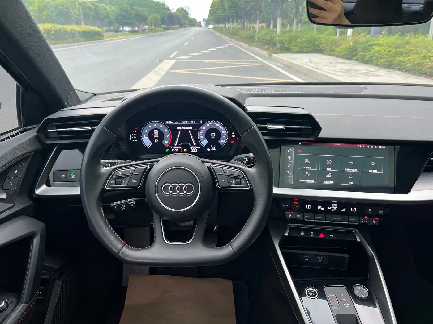 Audi A3 2022 Model A3L Limousine 35 TFSI RS Kit Speed Edition фото 15