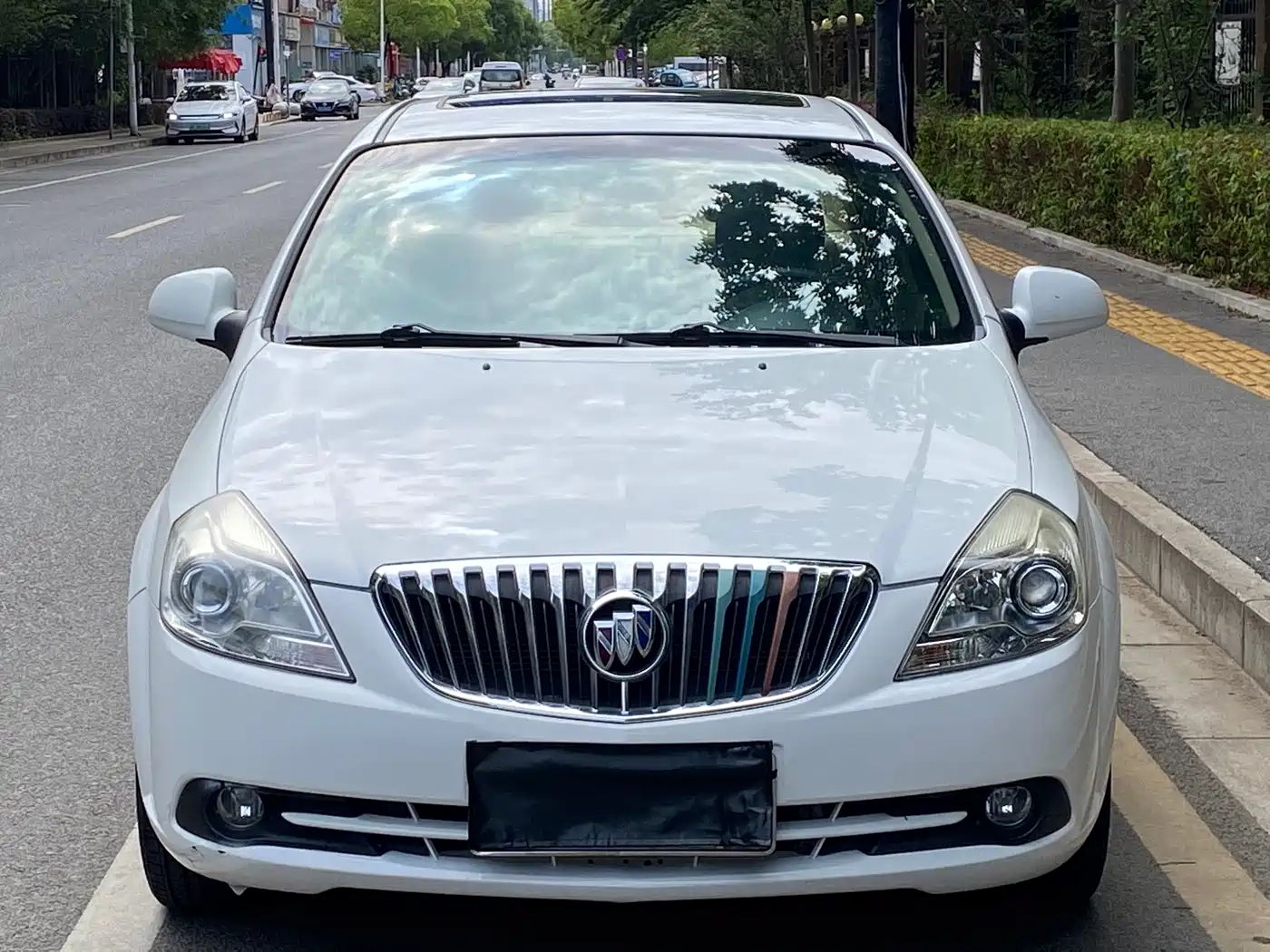 Buick Excelle 2013 1.5L Manual Classic Edition фото 2
