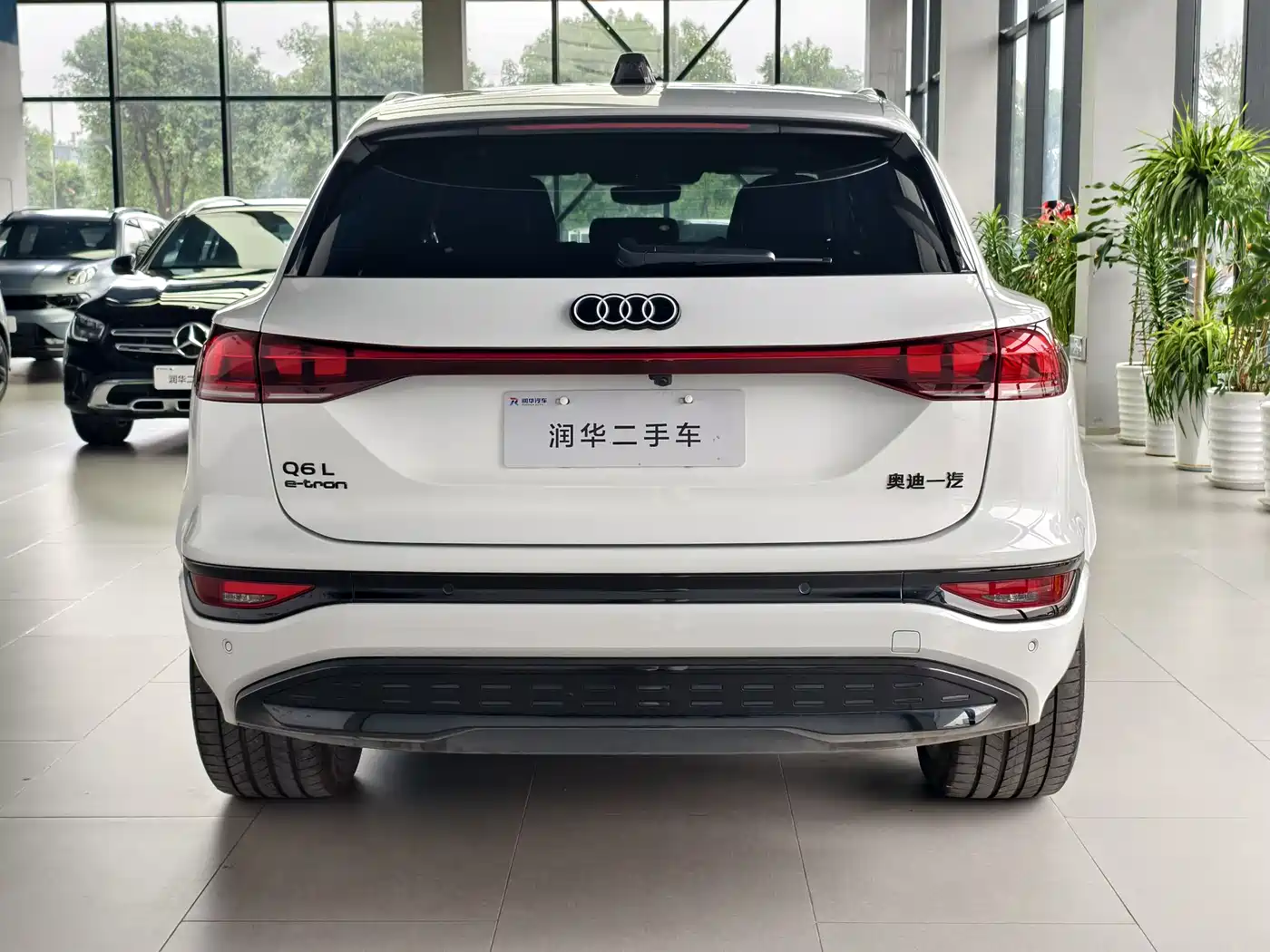 Audi Q6L e-tron 2025 Model Pioneer Edition фото 4