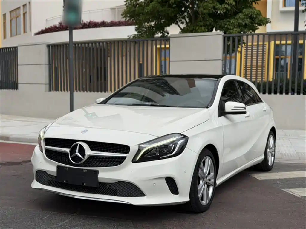 Mercedes-Benz A-Class (Import) 2017 Facelift A 200 Dynamic