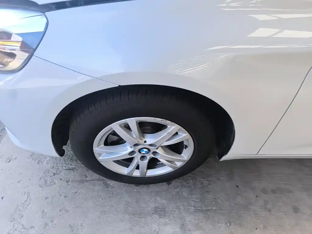 BMW 2 Series Gran Tourer 2017 2015 218i Leading