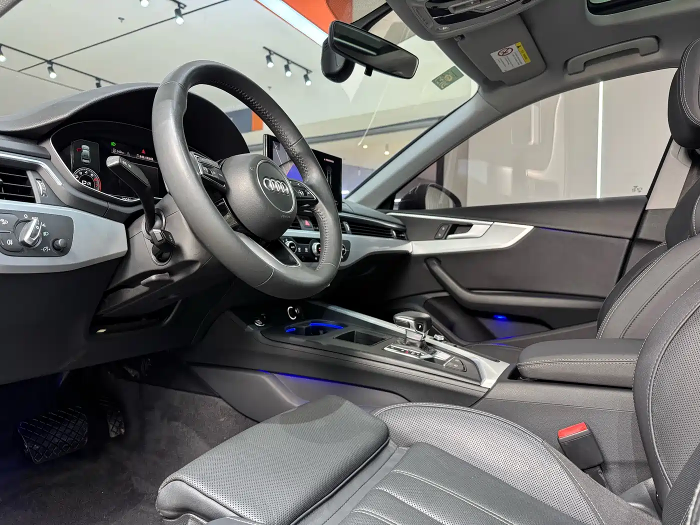 Audi A4L 2020 40 TFSI Fashion Dynamic Edition фото 16