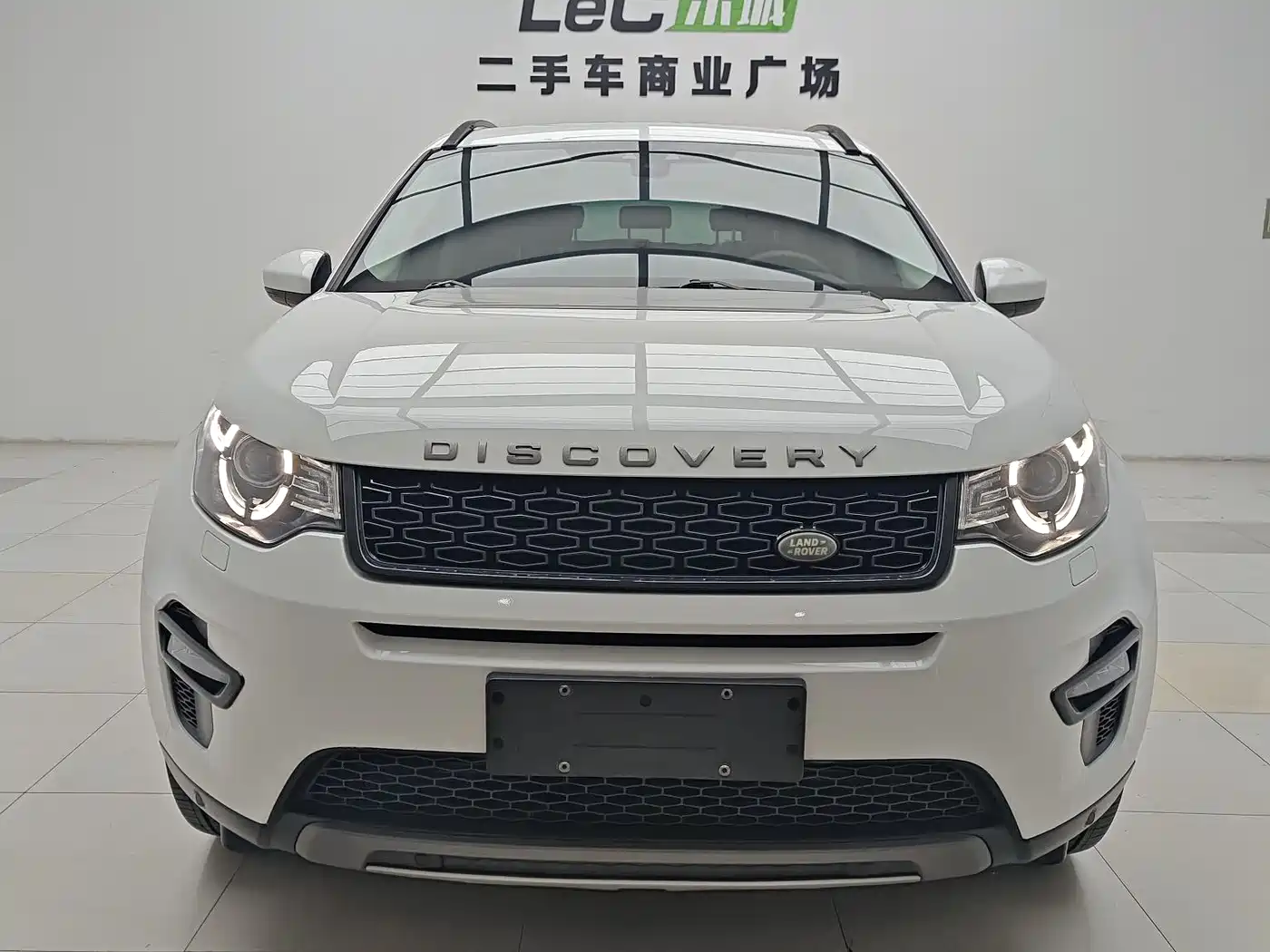 Land Rover Discovery Sport 2016 2.0T HSE фото 2