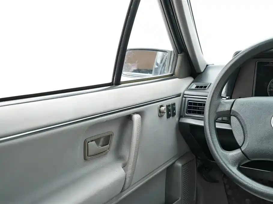 Volkswagen Santana Classic 2007 Model 1.8L Scenic Edition фото 10