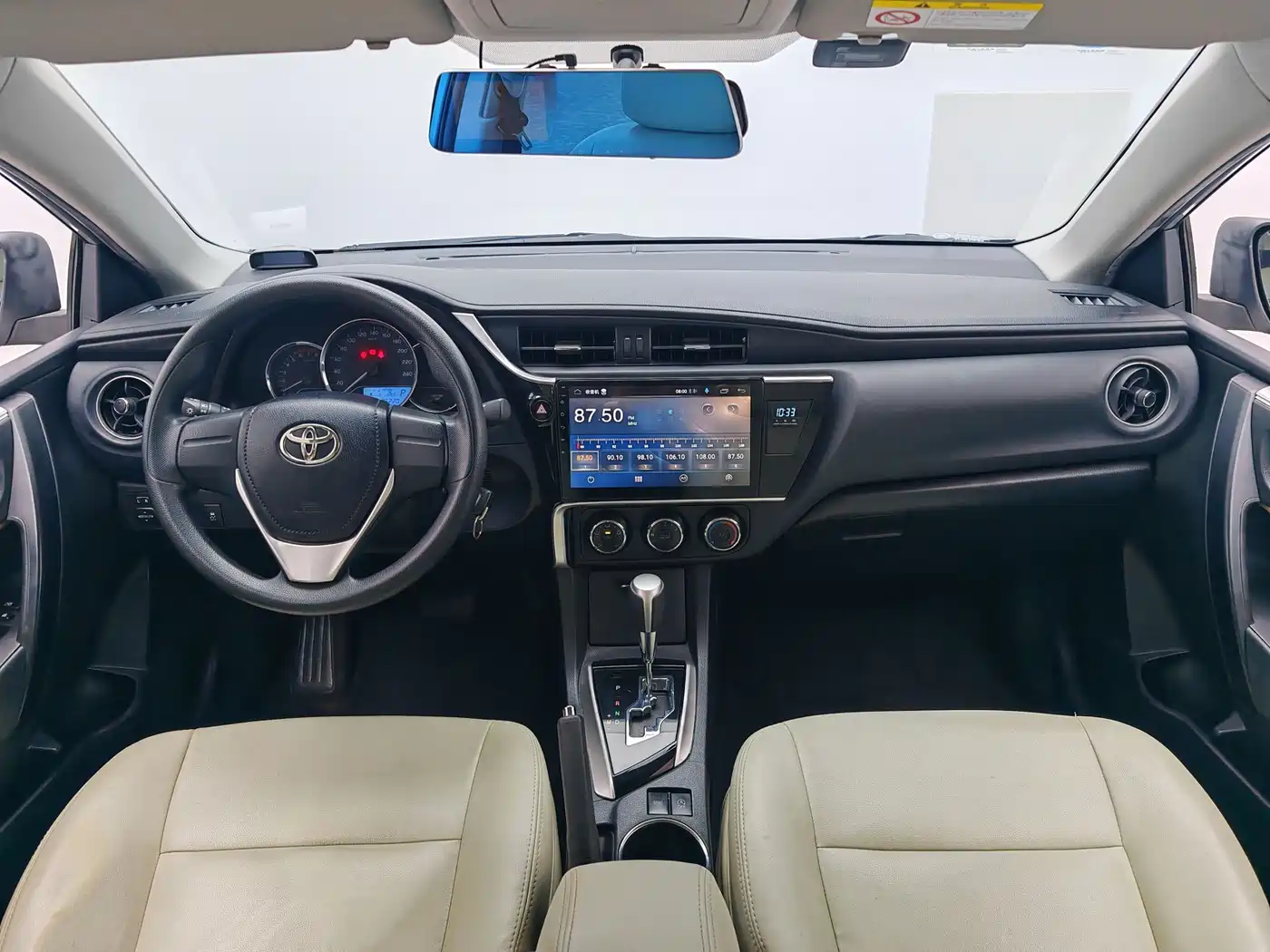 Toyota Corolla 2017 Facelift 1.2T S-CVT GL фото 15