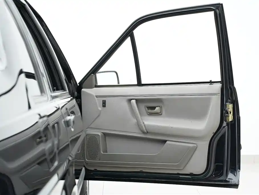 Volkswagen Santana Classic 2007 Model 1.8L Scenic Edition фото 27