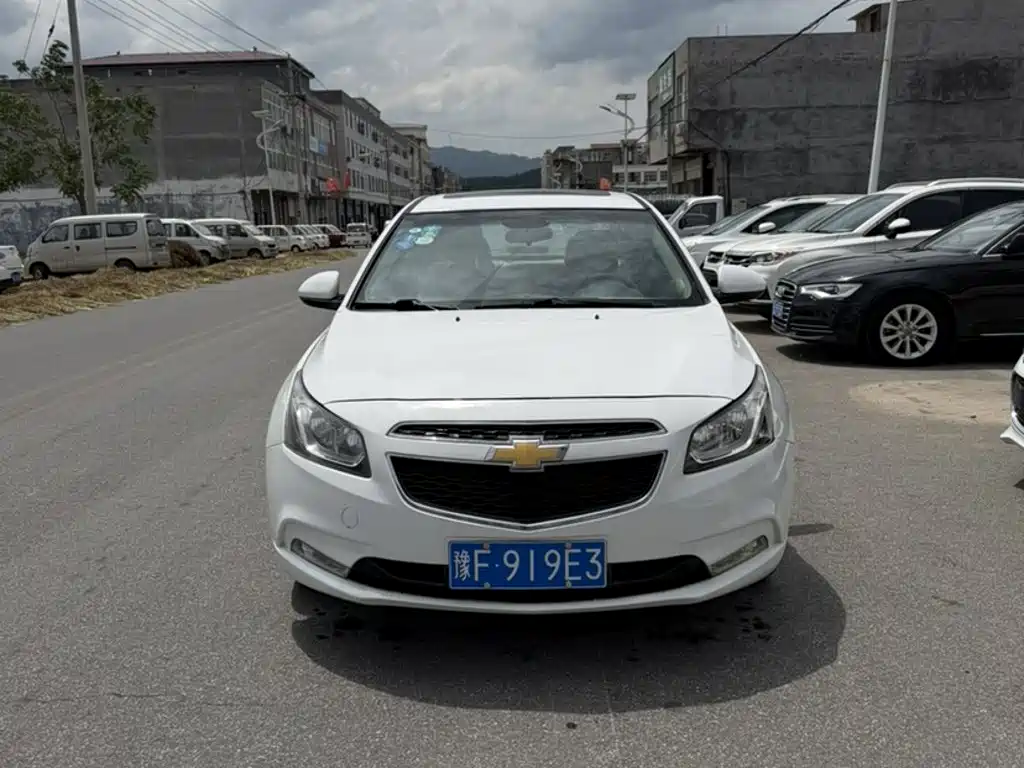 Chevrolet Cruze 2017 2015 1.5L Classic SE MT