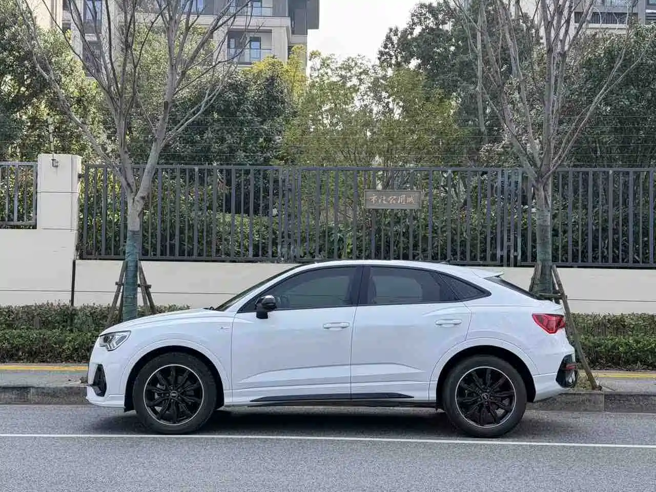 AUDI Q3 SPORTBACK