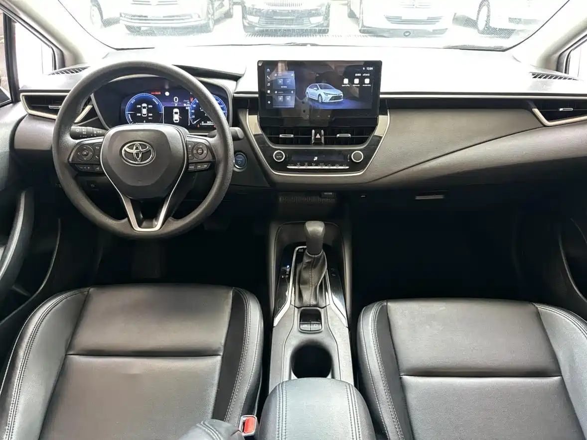 Toyota Levin 2023 Smart Hybrid 1.8L Luxury фото 11