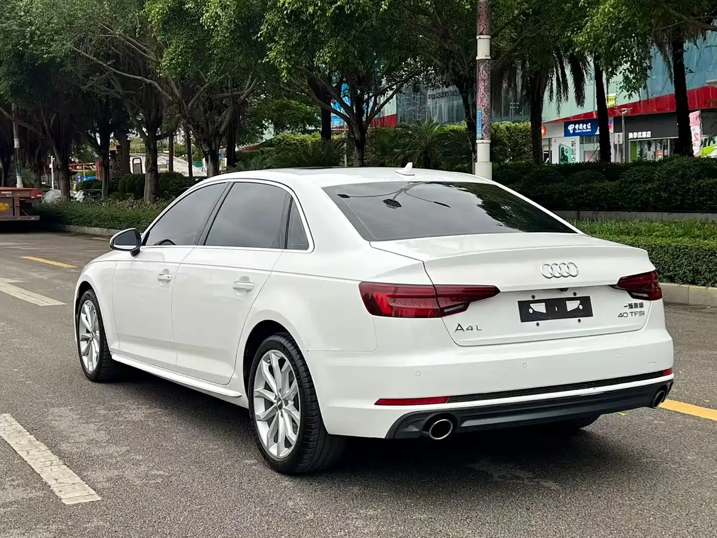 Audi A4L 2018 30th Anniversary 40 TFSI Fashion фото 9