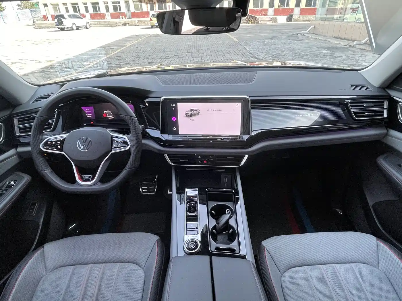 Volkswagen Teramont 2024 Teramont X 380TSI 4WD Premium Luxury Edition фото 14