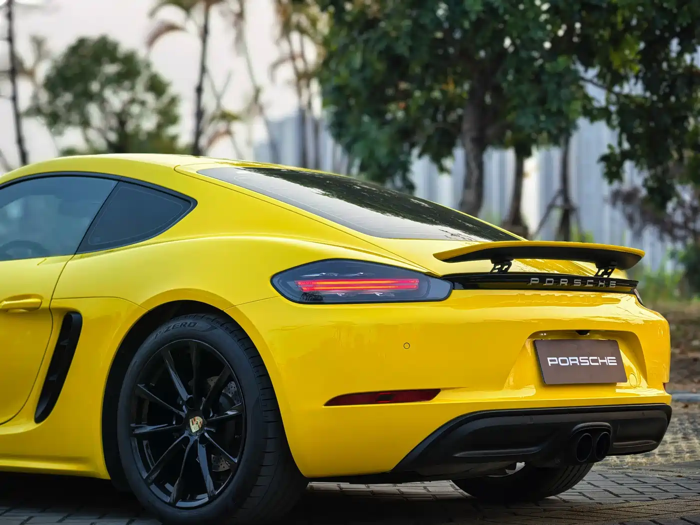 Porsche 718 2018 Cayman 2.0T фото 8