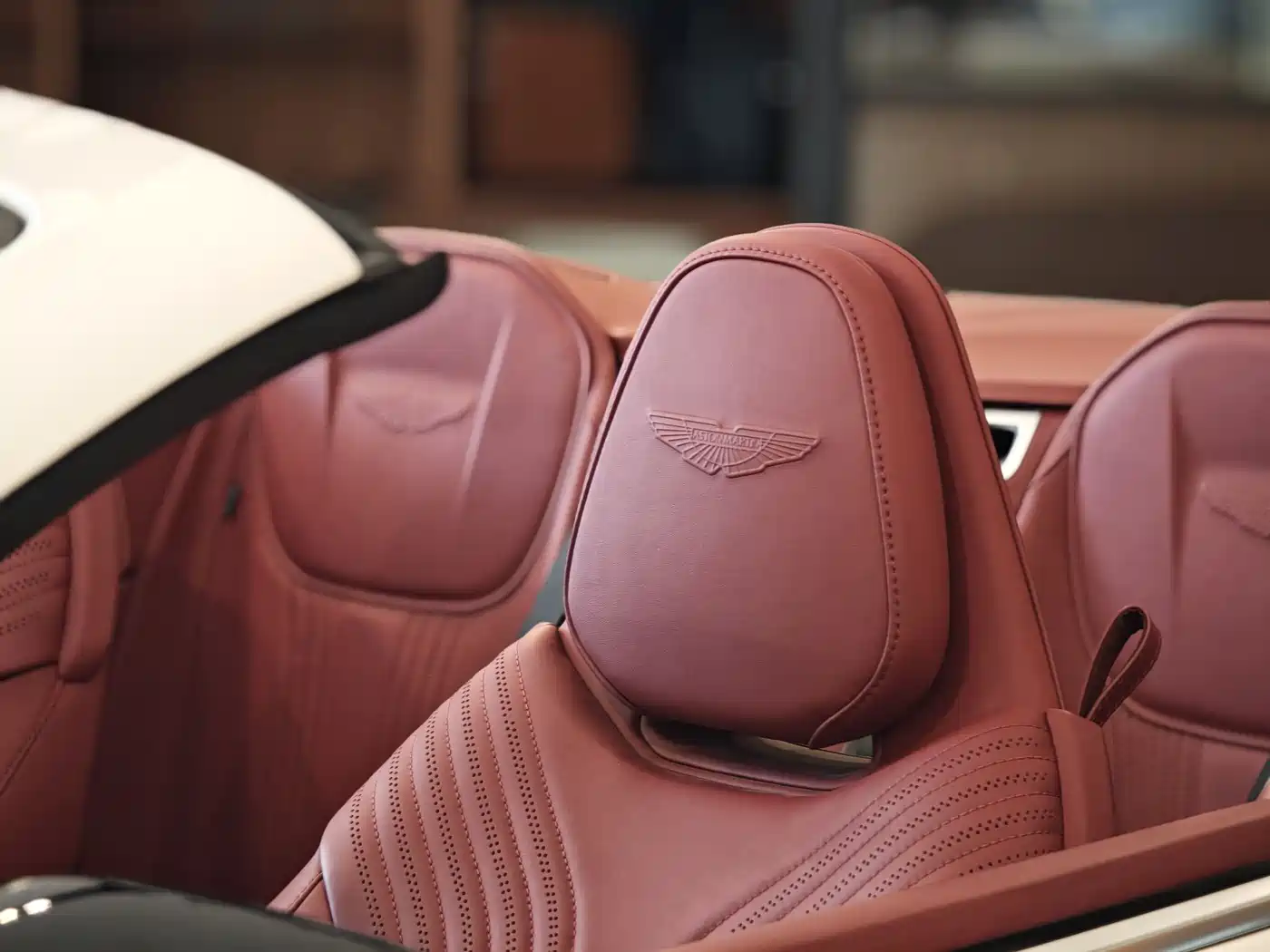 Aston Martin DB11 2023 2023 4.0T V8 Volante