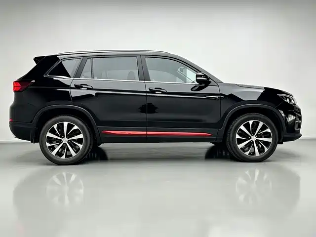 Фото 5 - Changan CS75