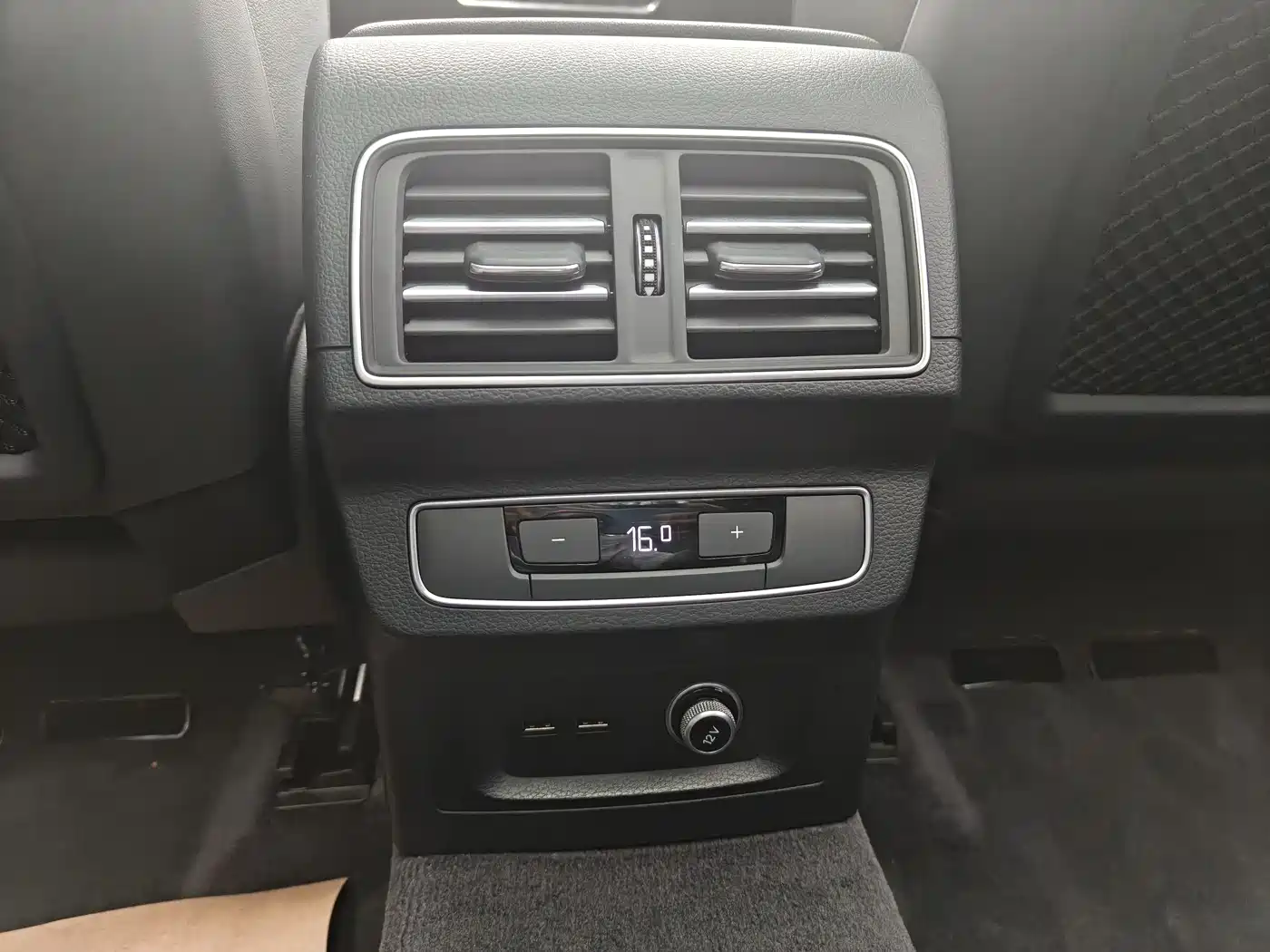 Audi Q5L 2024 Model 40 TFSI Luxury Dynamic фото 13