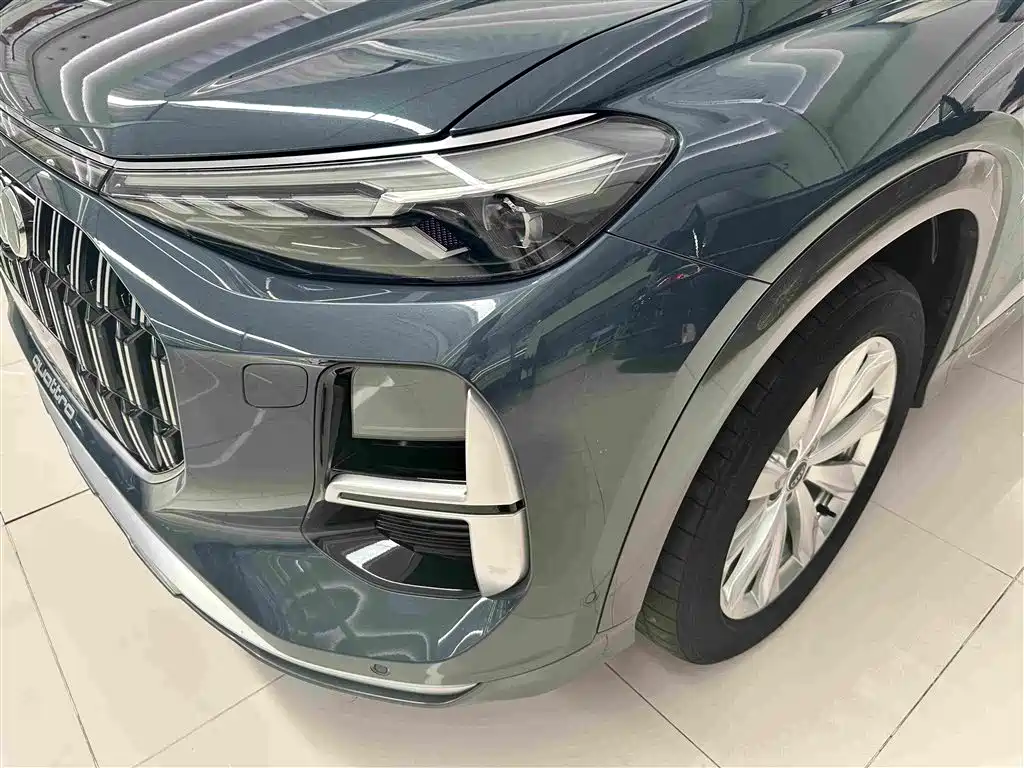 Audi Q6 2024 2024 45 TFSI quattro Qi Yun Yu Lin Package 6-seater