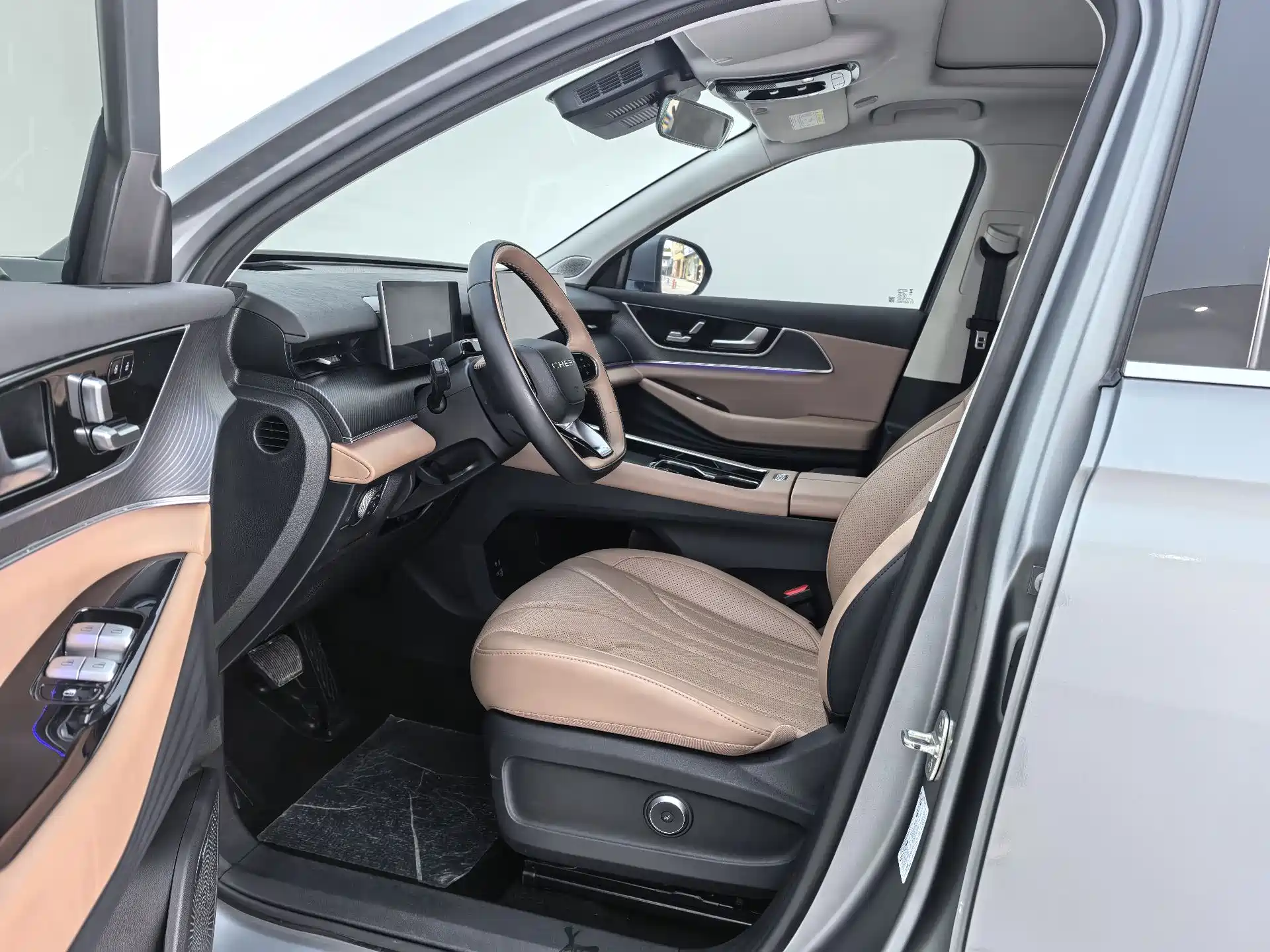 Фото 7 - Chery Tiggo 8L