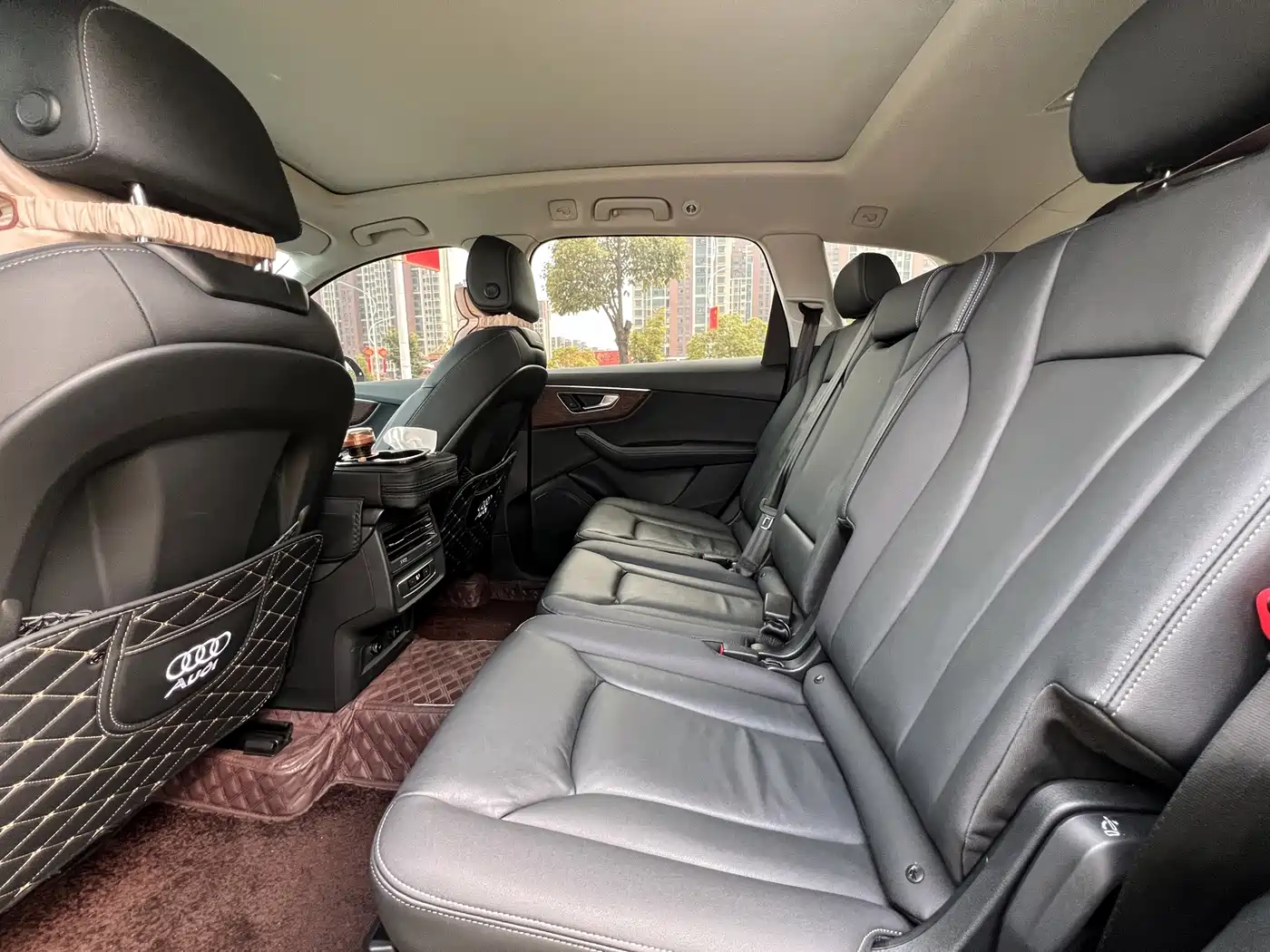 Photo 6 - Audi Q7